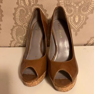 Cole Haan 6.5 Nike Air Cork Patent Peep Toe Platform Pumps Shoes
